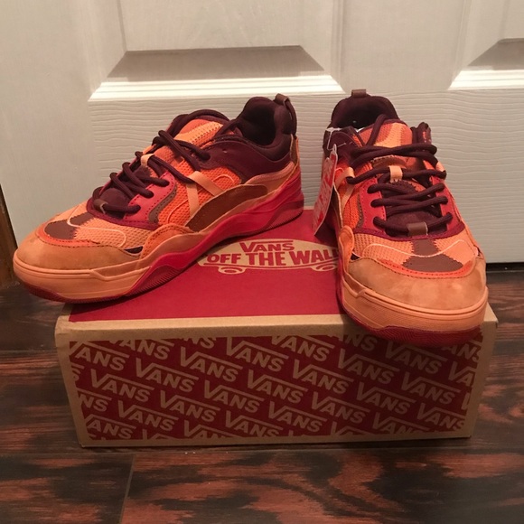 vans varix red